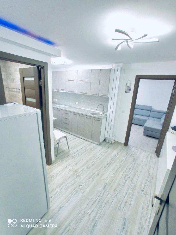 Apartmán Garsoniera Daniela Tîrgu Ocna Exteriér fotografie