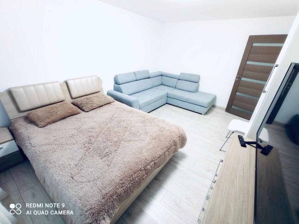 Apartmán Garsoniera Daniela Tîrgu Ocna Exteriér fotografie